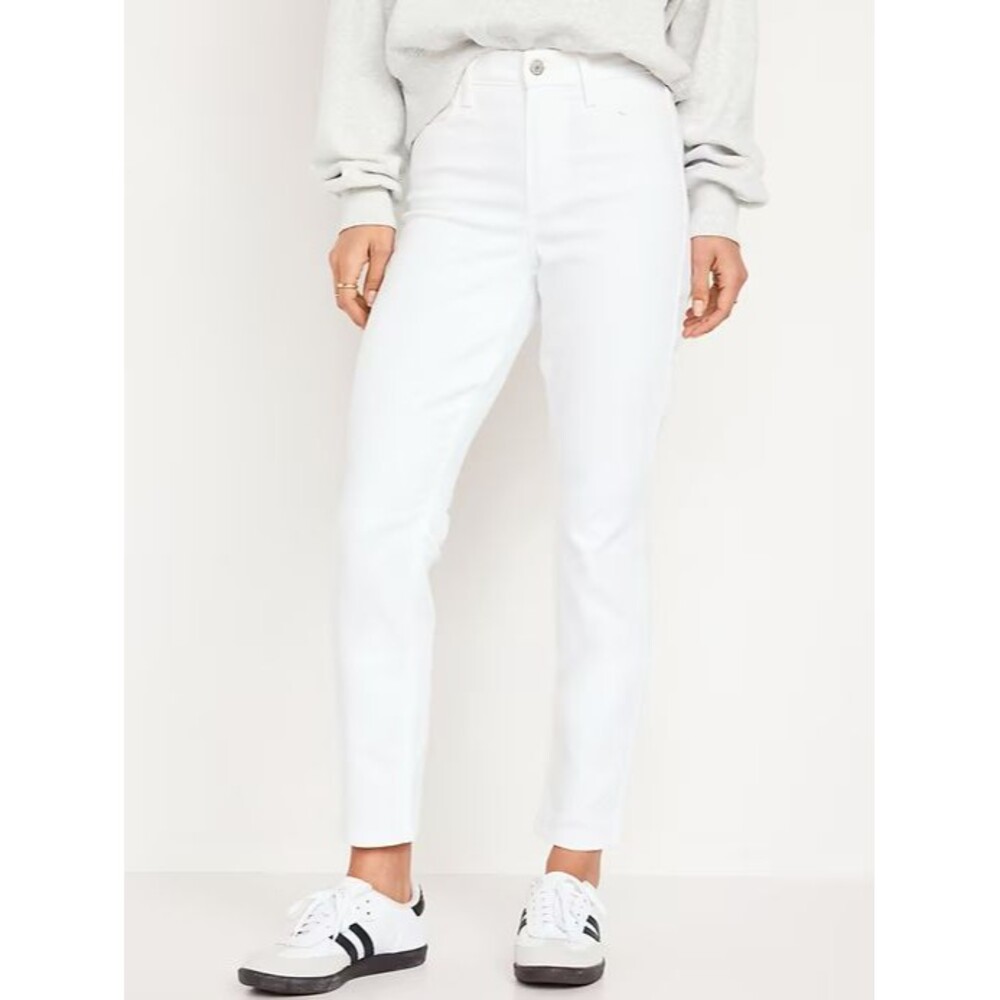 Old Navy Women's White Straight Leg Jeans